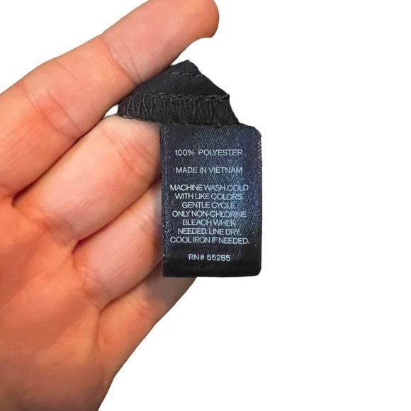 NWT! Express black halter jumpsuit. Size 0 - Picture 6 of 14